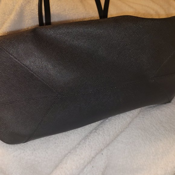 Minimalist Michael Kors Eva Coated Tote Handbag - Picture 3 of 14